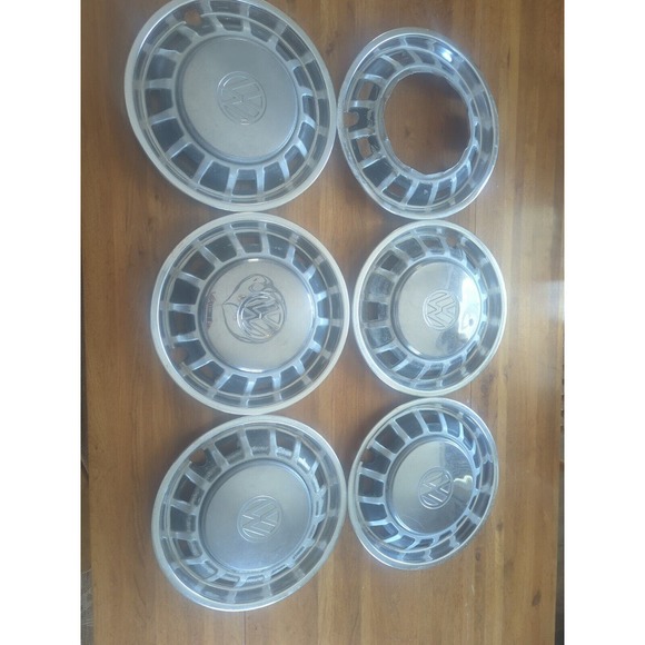 VW Trim Rings AND Hubcaps. 6 Trim Rings & 5 Hubcaps. Rings = 321.601.155.BYDM - Picture 1 of 16